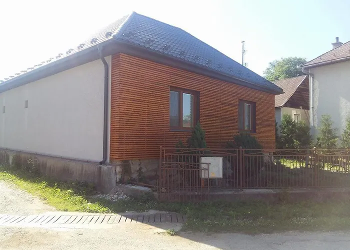 アパート Sarika *