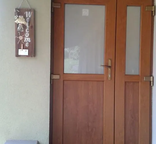 Sarika アパート *